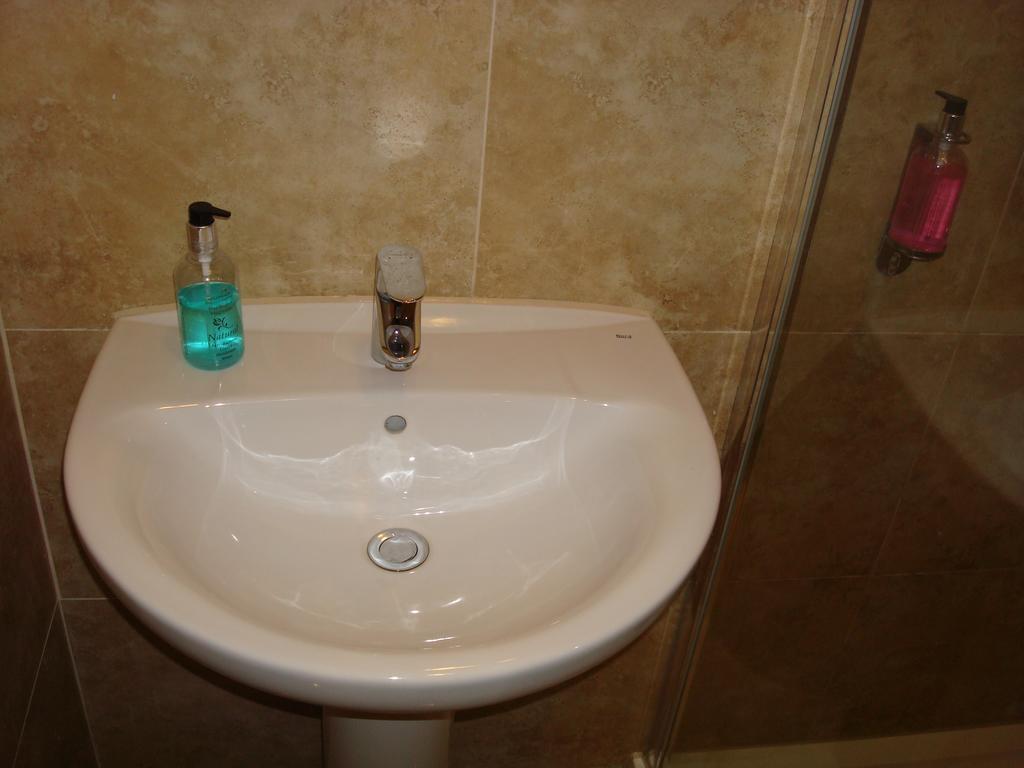 Mini-hôtel Forest Gate - Free Parking Limited Spaces Londres